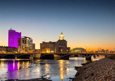 15 Best Things to Do in Cedar Rapids (Iowa) .